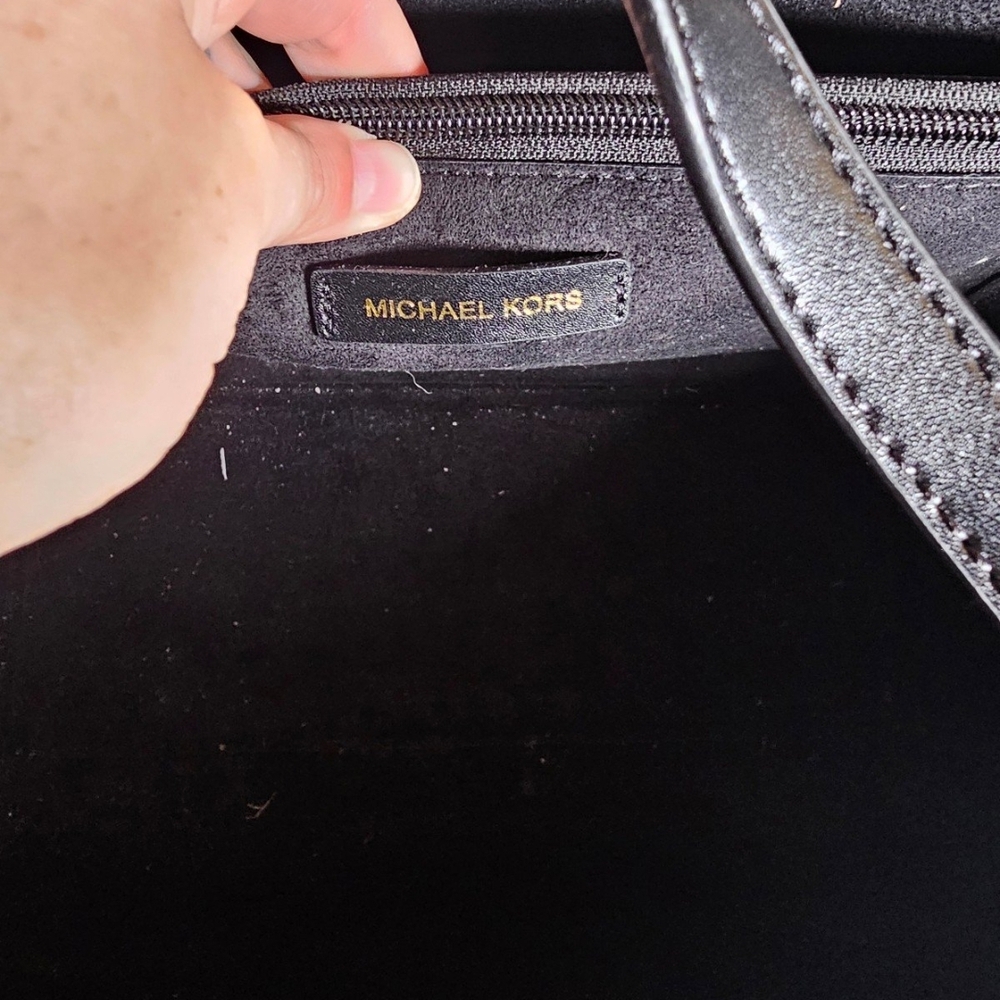 Michael Kors Black and Tan Shoulder Bag - Picture 6 of 6